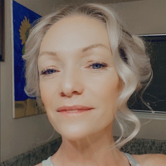 Meet your Posher, Sasha - Picture 6 of 17